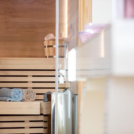 De President Suite, Demani President Suites Сития Экстерьер фото